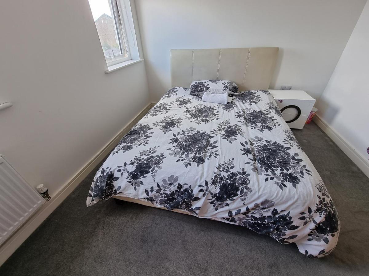 Kingsize Room Close To The A30 Camborne Pool Bagian luar foto